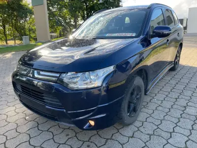 Occasion Mitsubishi Outlander Invite 150 PK (110 kW) 2013 Blauw SUV