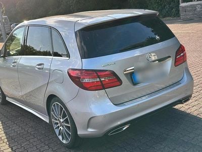 Mercedes B220