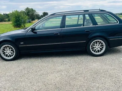 Gebraucht BMW 525 Exclusive 192 PS (141 kW) 2002 Schwarz Kombi