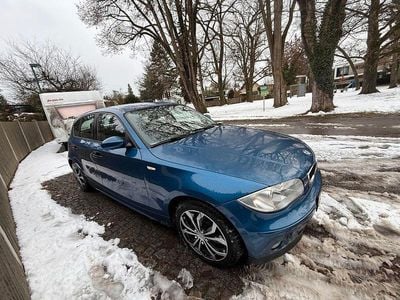 Gebraucht BMW 118 Sport Line 129 PS (94 kW) 2005 Schwarz Kleinwagen