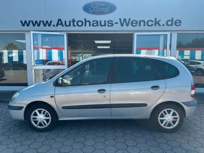Gebraucht Renault Scénic 116 PS (85 kW) 2002 Silber Van / Kleinbus
