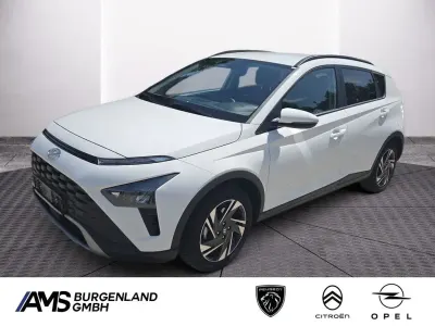 Gebraucht Hyundai Bayon Trend 101 PS (74 kW) 2023 Weiß SUV
