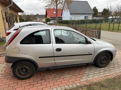 Second-hand Opel Corsa Njoy 58 CP (42 kW) 2003 Argintiu Hatchback