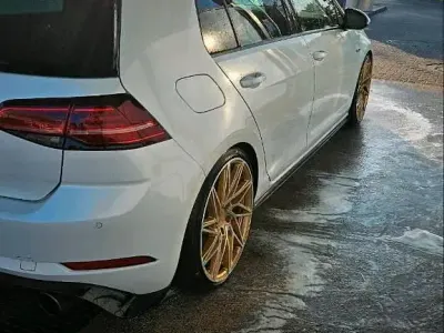 Gebraucht VW Golf VII Pro 230 PS (169 kW) 2017 Weiß Kleinwagen