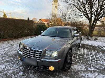 Silber Gebraucht 2007 Chrysler 300C Limousine | 5.300 € (Fairer Preis)