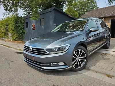 Grau Gebraucht 2016 VW Passat Highline Limousine | 12.499 € (Fairer Preis)