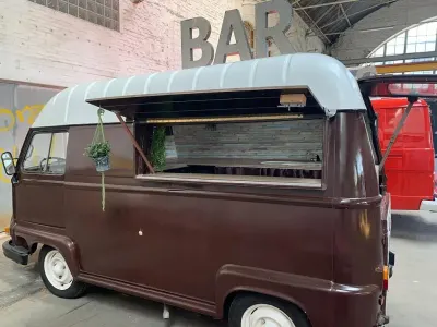 Käytetty Renault Estafette 40 HP (29 kW) 1977 Tila-auto