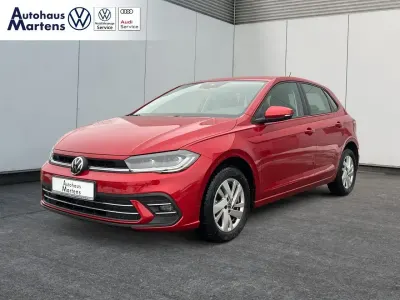 Używany VW Polo Style 95 KM (69 kW) 2022 Czerwony Hatchback