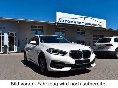 Usata BMW 118 Advantage 136 CV (100 kW) 2023 Bianco Utilitaria