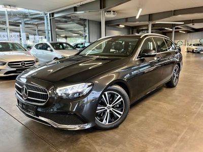 gebraucht Mercedes E220 d T AVANTGARDE/Kamera/AHK schwenkb./SHZ/LED/Totw.