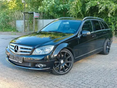 Używany Mercedes C320 Avantgarde 224 KM (164 kW) 2008 Czarny Kombi