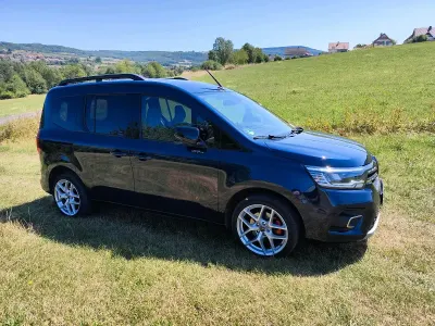 Gebraucht Renault Kangoo 131 PS (96 kW) 2024 Blau Van / Kleinbus