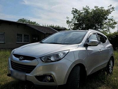 Gebraucht Hyundai ix35 Premium 163 PS (119 kW) 2013 Silber SUV