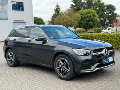 Gebraucht Mercedes GLC220 AMG line 194 PS (142 kW) 2021 Grau SUV