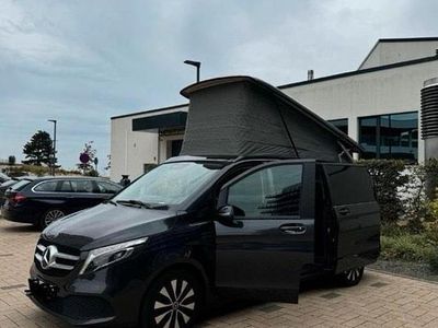 Mercedes V220