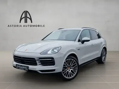 Usata Porsche Cayenne Platinum Edition 462 CV (339 kW) 2023 Grigio SUV