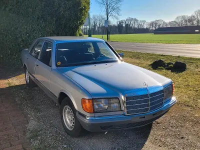 Gebraucht Mercedes 280 185 PS (136 kW) 1982 Silber Limousine