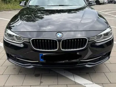 Gebraucht BMW 320 Sport Line 190 PS (139 kW) 2015 Schwarz Kombi
