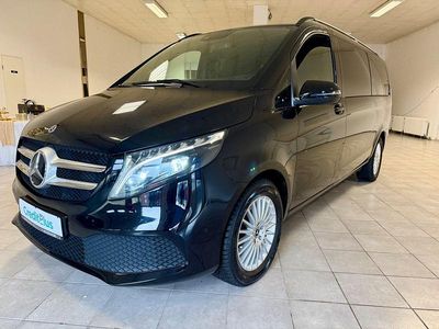 Schwarz Gebraucht 2024 Mercedes V300 Van / Kleinbus | 49.999 € (Superpreis)