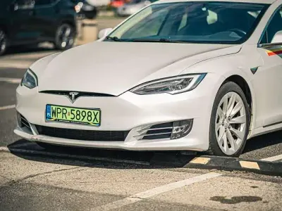 Gebraucht Tesla Model S 284 kW (387 PS) 2017 Weiß Kleinwagen
