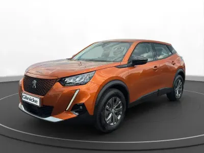 Gebraucht Peugeot e-2008 Active 100 kW (136 PS) 2022 Orange SUV