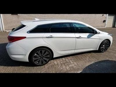 Second-hand Hyundai i40 140 CP (102 kW) 2016 Alb Break