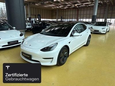Pearl white multicoat Gebraucht 2021 Tesla Model 3 Long Range AWD Limousine | 29.900 € (Etwas zu teuer)