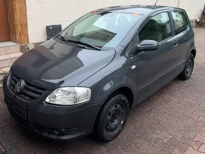 Używany VW Fox 54 KM (39 kW) 2009 Szary Hatchback
