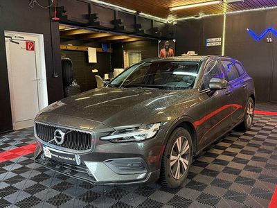 Gebraucht Volvo V60 Basis 150 PS (110 kW) 2019 Grau Kombi