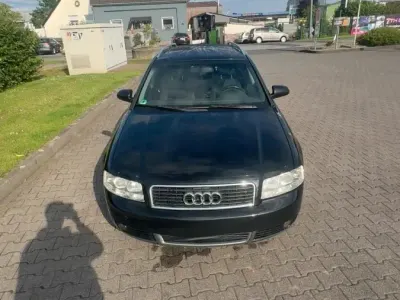 Gebraucht Audi A4 131 PS (96 kW) 2002 Schwarz Kombi