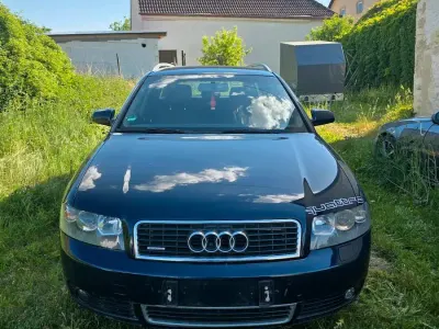 Gebraucht Audi A4 163 PS (119 kW) 2004 Blau Kombi