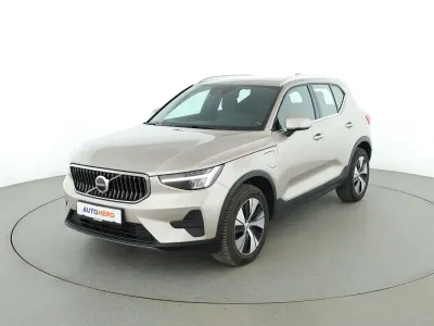 Gebraucht Volvo XC40 Core 211 PS (155 kW) 2022 Gold SUV