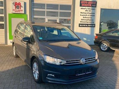 Grau Gebraucht 2020 VW Touran Comfortline Van / Kleinbus | 20.500 € (Superpreis)