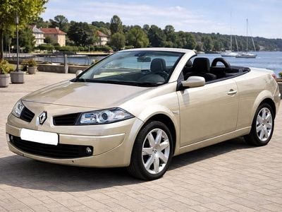 Begagnad Renault Mégane Cabriolet 110 HK (80 kW) 2010 Guld Cab