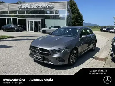 Gebraucht Mercedes A180 Advanced 136 PS (100 kW) 2025 Lack mountaingrau Limousine