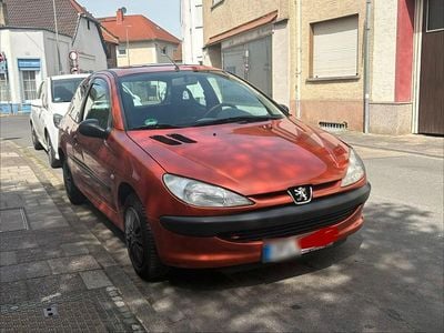 Usata Peugeot 206 60 CV (44 kW) 2001 Arancione Berlina