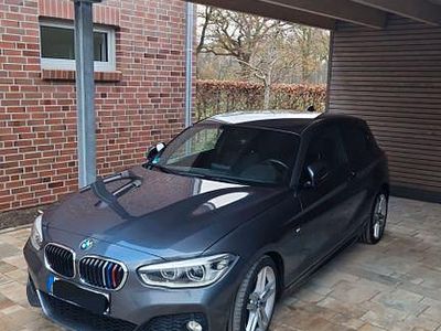 Gebraucht BMW 120 M Sport 190 PS (139 kW) 2015 Grau Kleinwagen