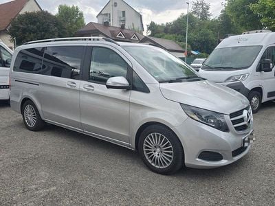 Mercedes V220
