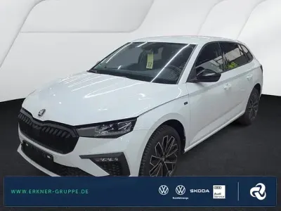 Gebraucht Skoda Scala Selection 116 PS (85 kW) 2025 Moonweiss metallic Kleinwagen