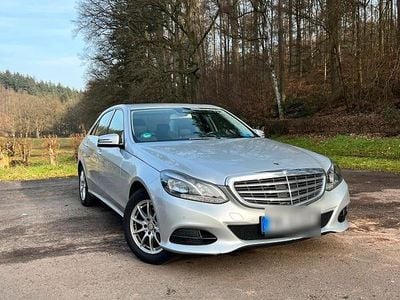 Silber Gebraucht 2012 Mercedes E200 Limousine | 10.500 € (Fairer Preis)