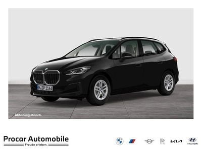 Neu BMW 218 Active Tourer Sport Line 150 PS (110 kW) 2026 Schwarz Van / Kleinbus