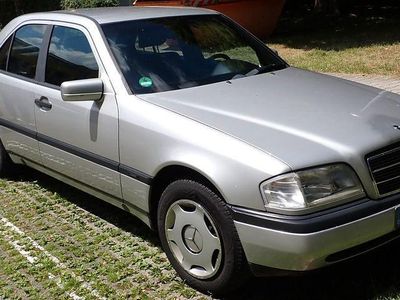 Mercedes C180