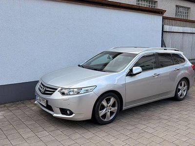 Second-hand Honda Accord 156 CP (114 kW) 2011 Argintiu Break