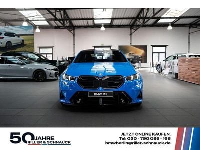 Neu BMW M5 Shadowline 728 PS (535 kW) 2025 Voodo blue Limousine