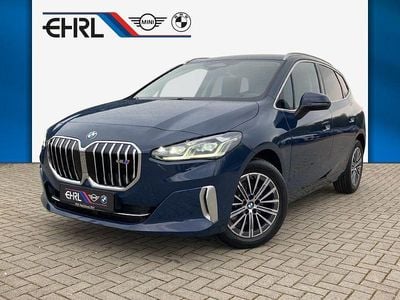 Neu BMW 220 Luxury Line 163 PS (119 kW) 2026 Blau Van / Kleinbus