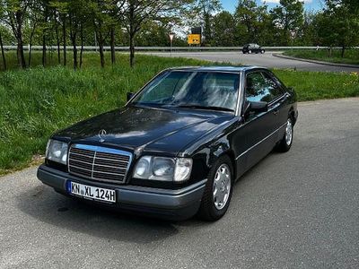 Second-hand Mercedes E320 220 CP (161 kW) 1993 Negru Cabrio