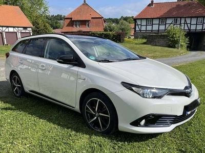 Toyota Auris Hybrid