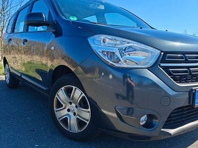 Gebraucht Dacia Lodgy Acces 102 PS (75 kW) 2019 Schwarz Van / Kleinbus