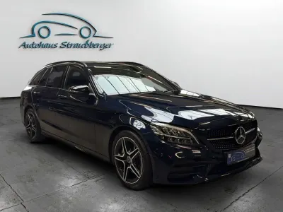 Gebraucht Mercedes C300 258 PS (189 kW) 2018 Blaukeine angabe Kombi