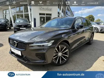 Gebraucht Volvo V60 Plus 350 PS (257 kW) 2025 Grau Kombi